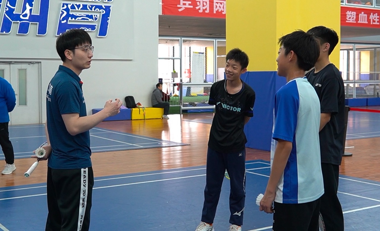 少儿羽毛球 精进提升班(图1) 少儿羽毛球 精进提升课程(图1)